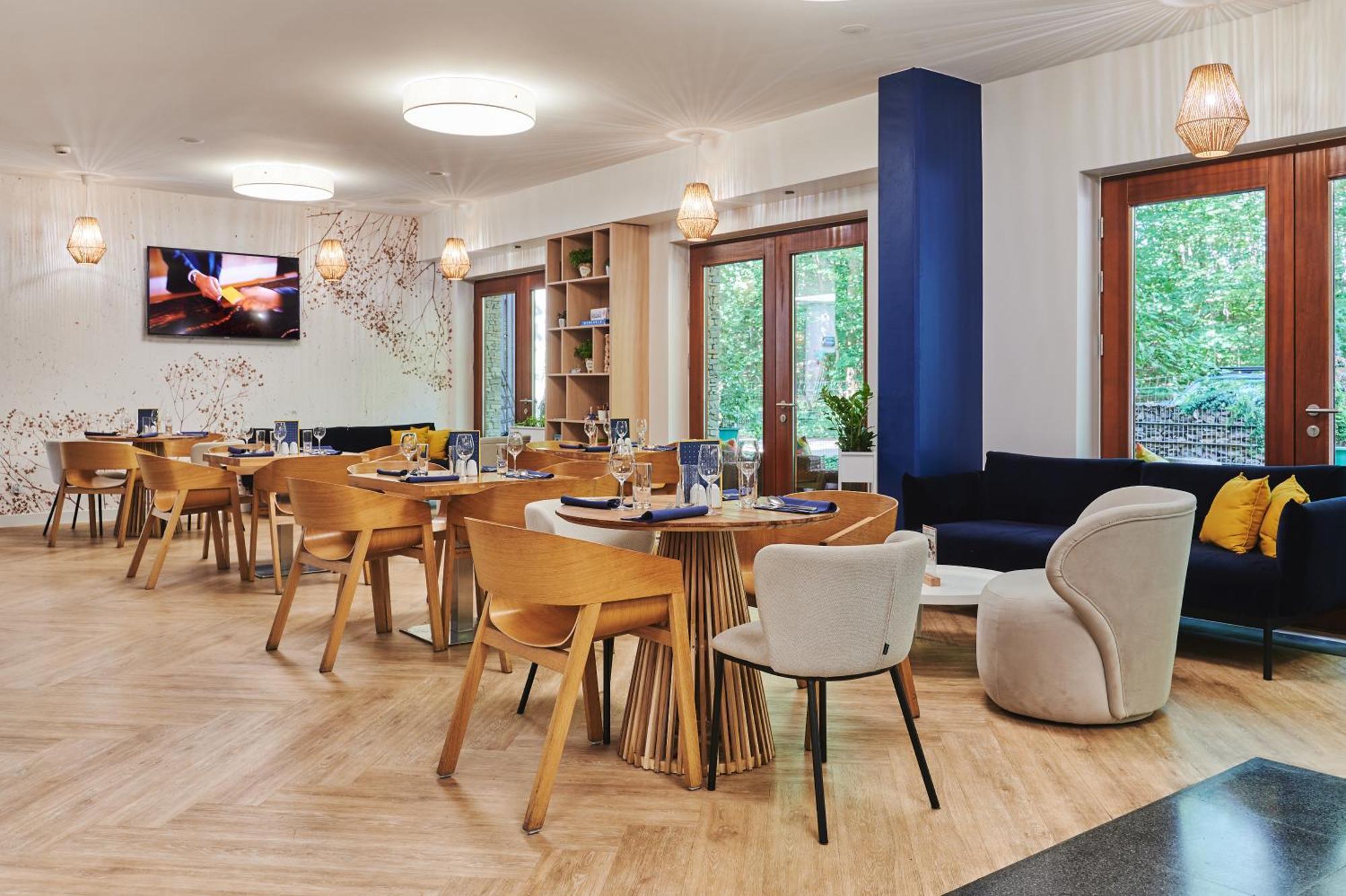 Golden Tulip 4*