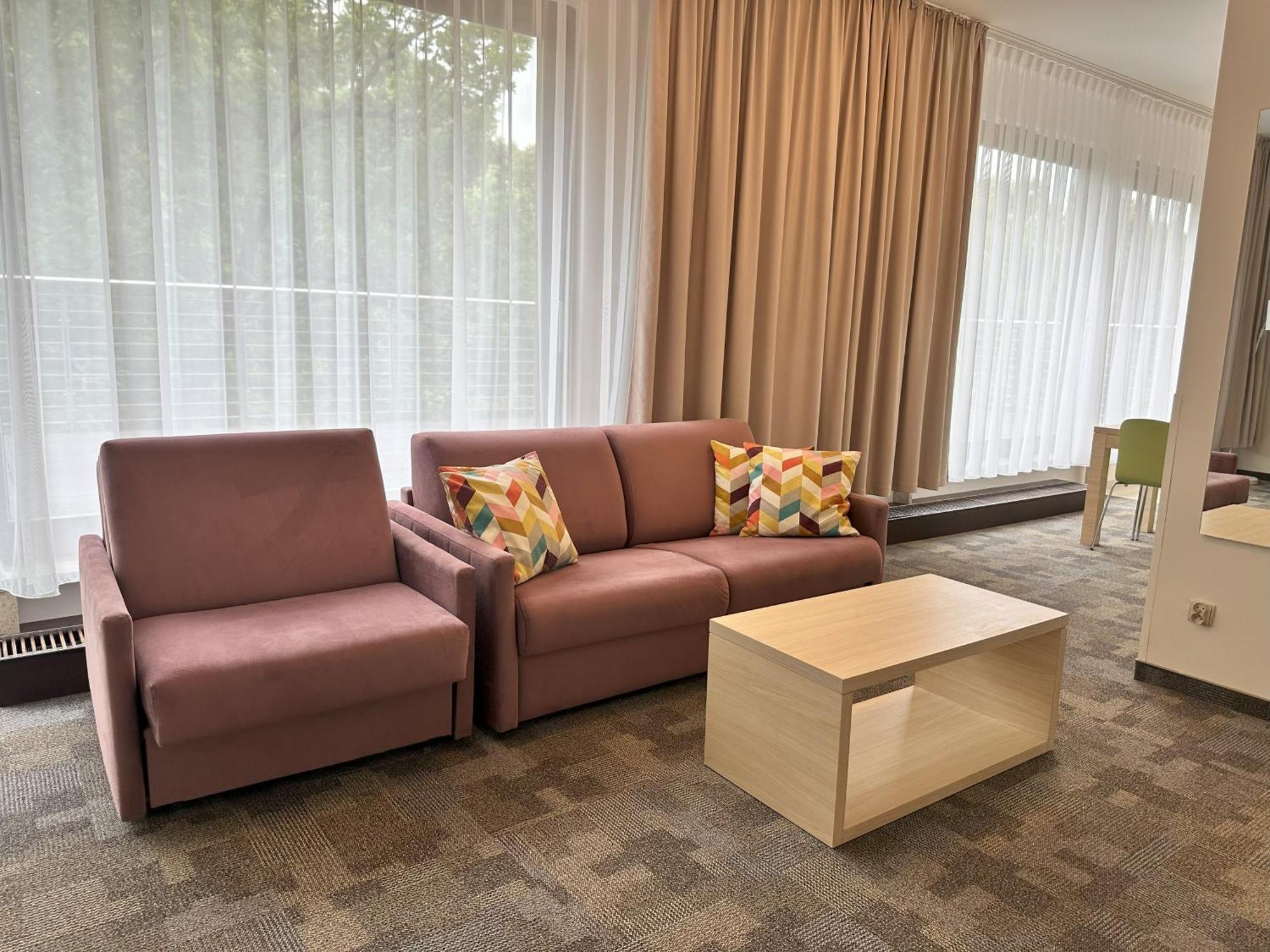 Golden Tulip 4*