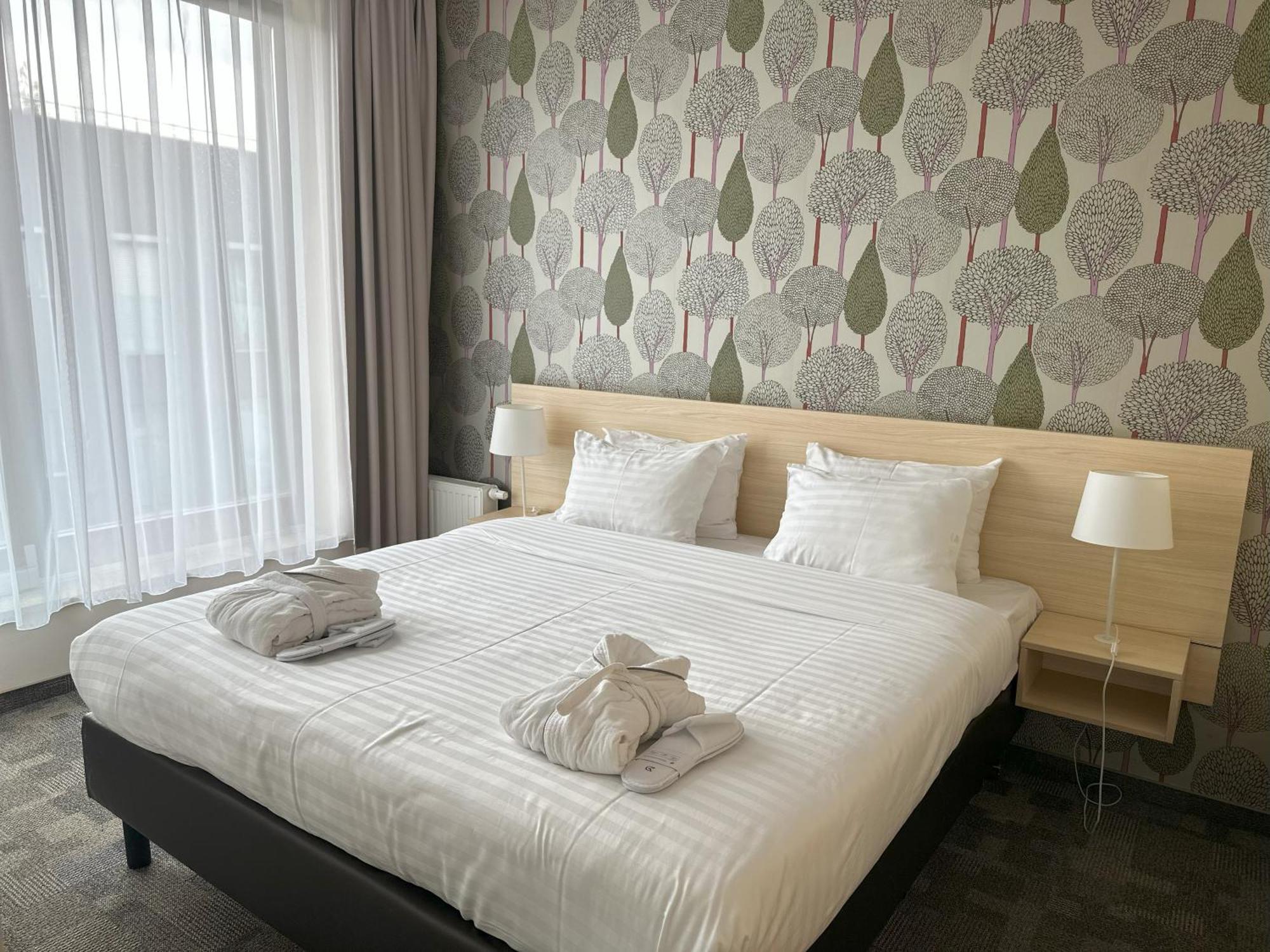 Golden Tulip 4*